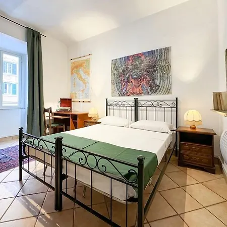 Vatican Art Apartment Rome