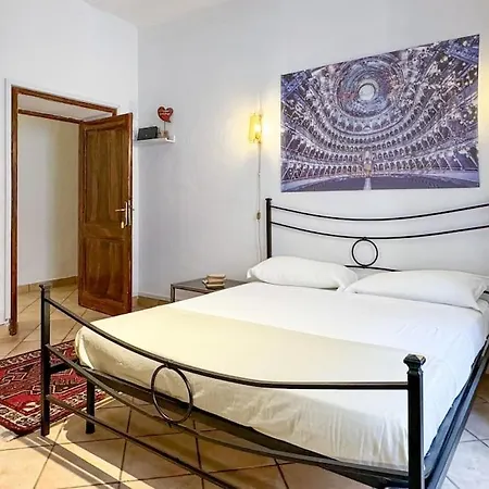 Vatican Art Apartment